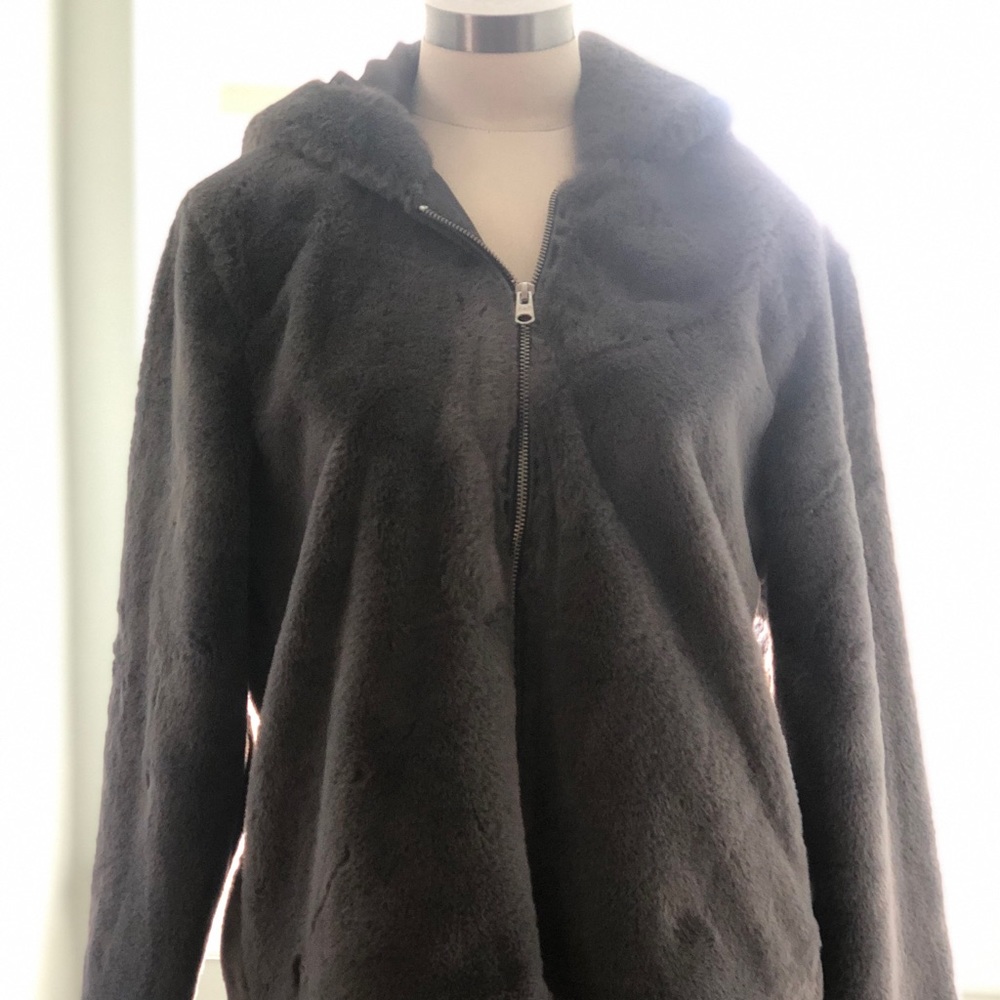 Softest coat! Abercrombie lined zip up